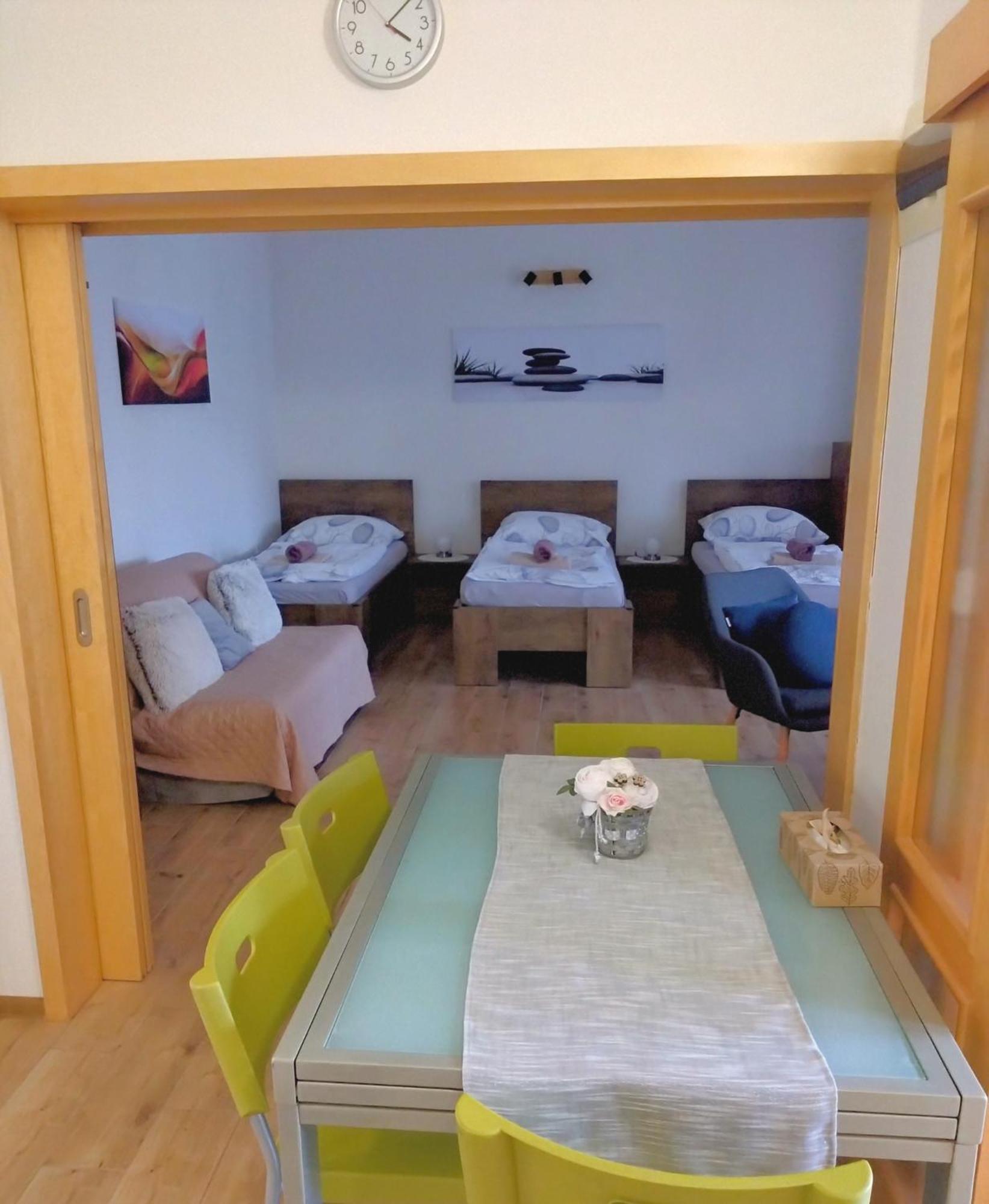 Appartement Bílé domky à Lednice Chambre photo