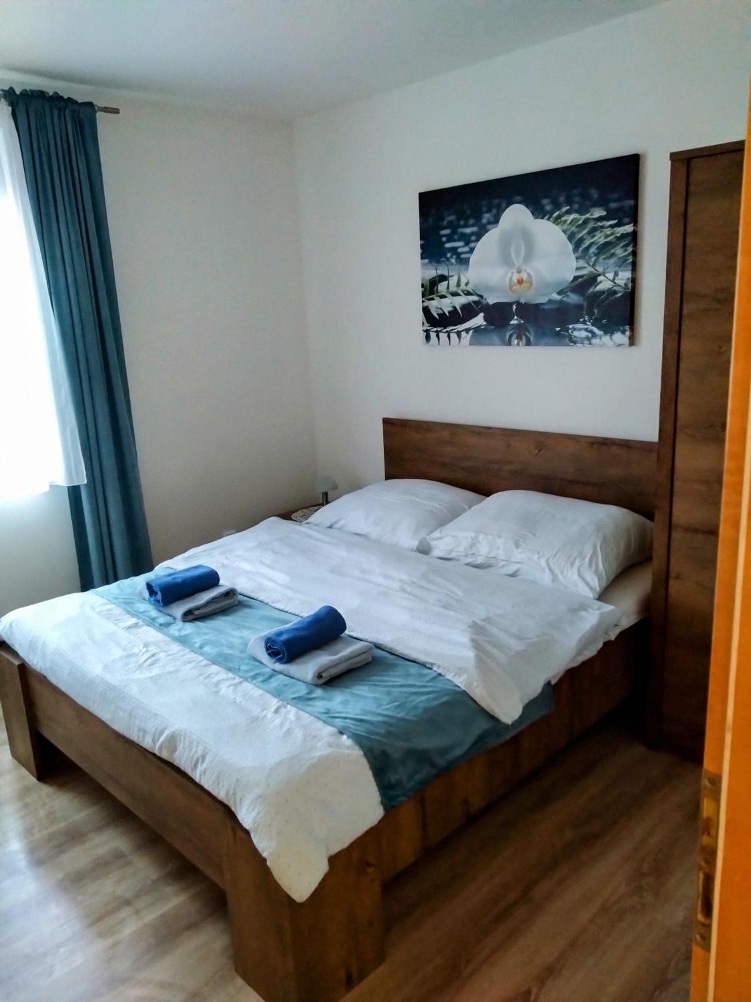 Appartement Bílé domky à Lednice Extérieur photo